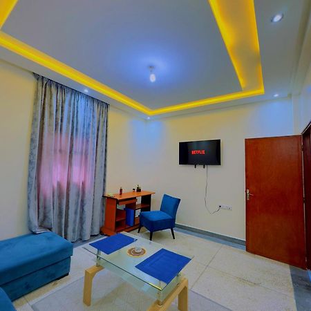 Quiet Central Home Near Beach - High Speed Wifi, Free Parking & Private Entry 아가디르 외부 사진