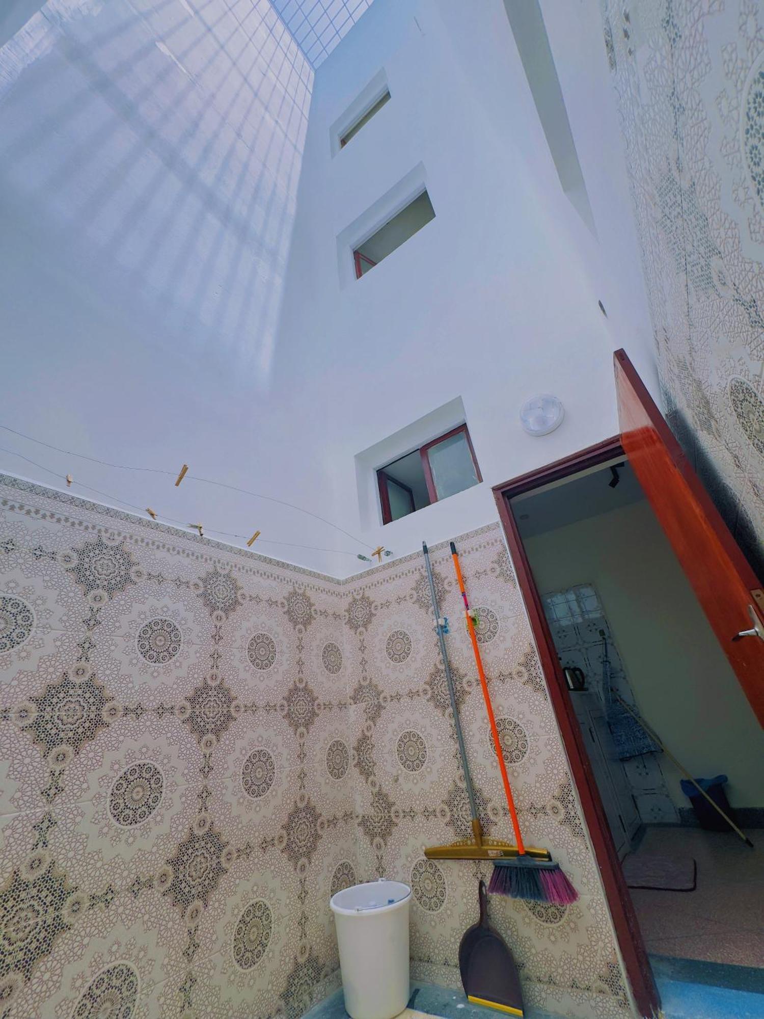 Quiet Central Home Near Beach - High Speed Wifi, Free Parking & Private Entry 아가디르 외부 사진