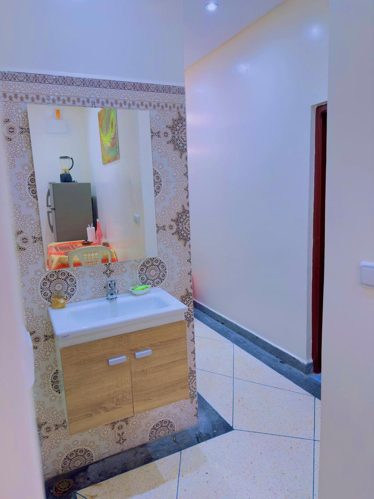 Quiet Central Home Near Beach - High Speed Wifi, Free Parking & Private Entry 아가디르 외부 사진