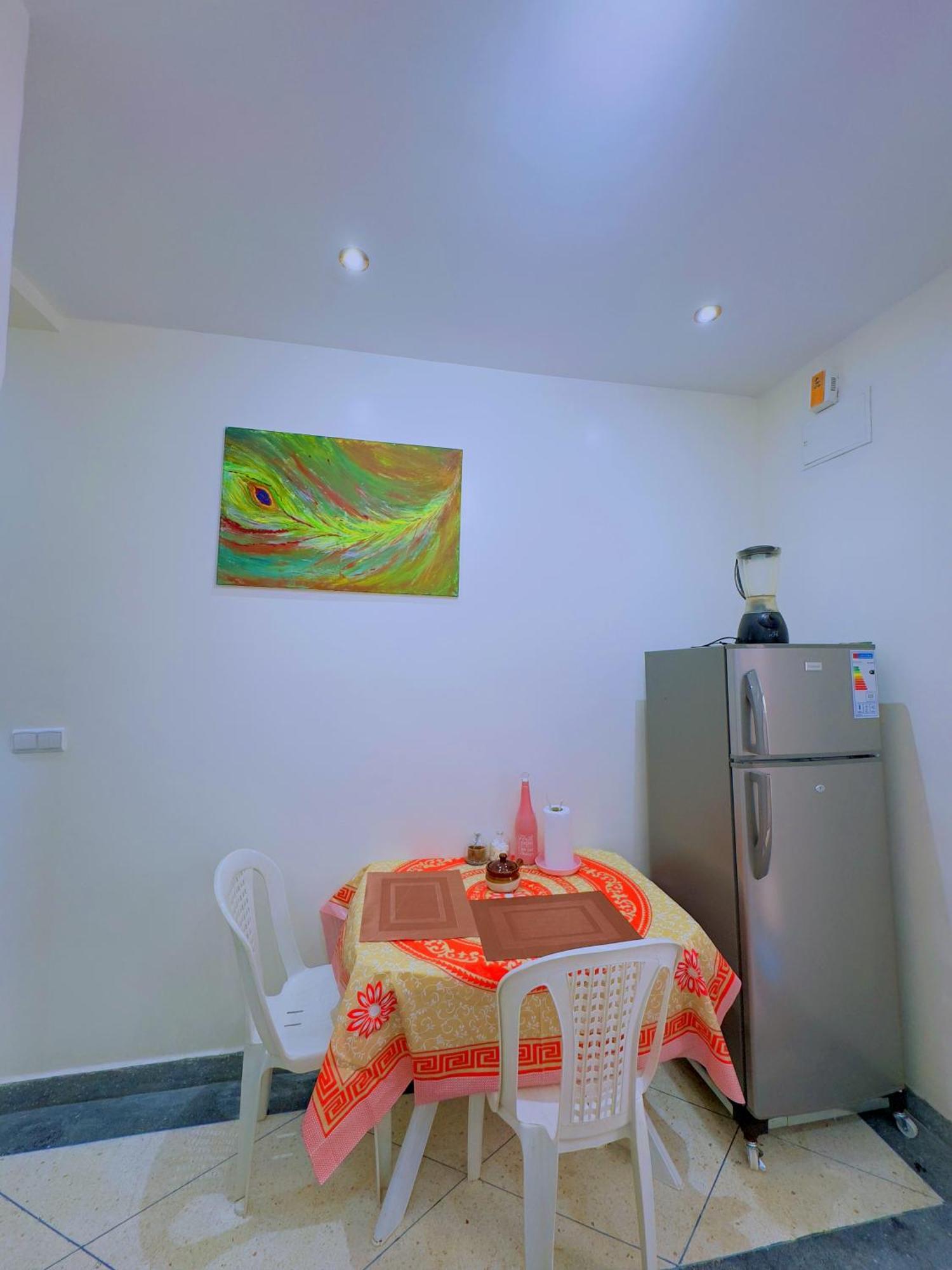 Quiet Central Home Near Beach - High Speed Wifi, Free Parking & Private Entry 아가디르 외부 사진